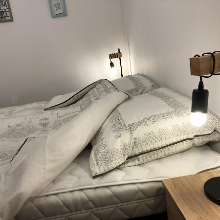 Il-Lak Apartment Поннонголма Екстер'єр фото