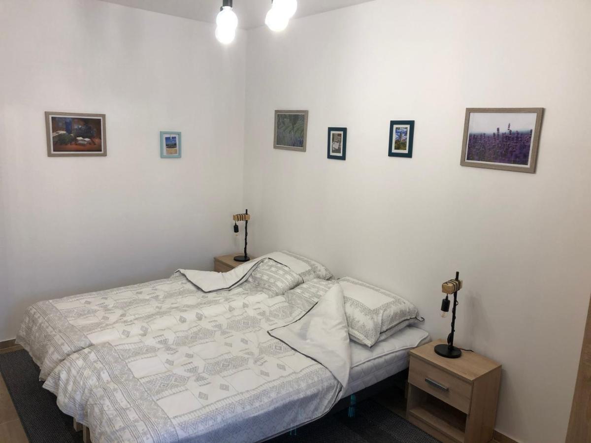 Il-Lak Apartment Поннонголма Екстер'єр фото